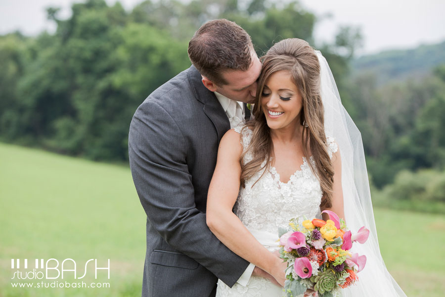 Pittsburgh White Barn Wedding – Angela and Dan are MARRIED!
